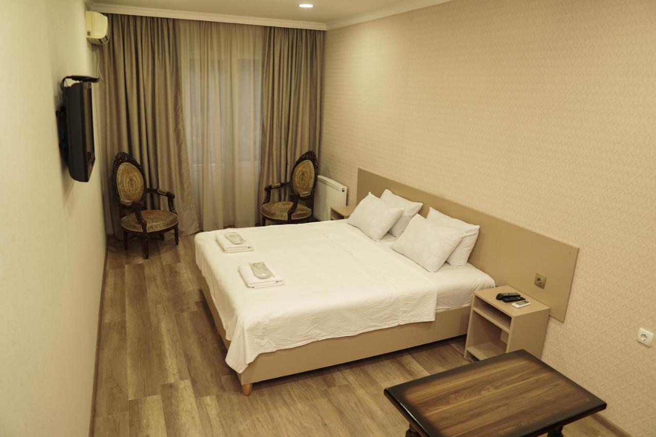Hotel Venus Tbilisi Luaran gambar
